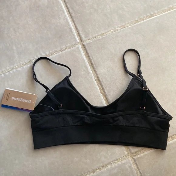 NWT Patagonia Women’s Barely Everyday Bra, Black size Medium - Picture 4 of 6